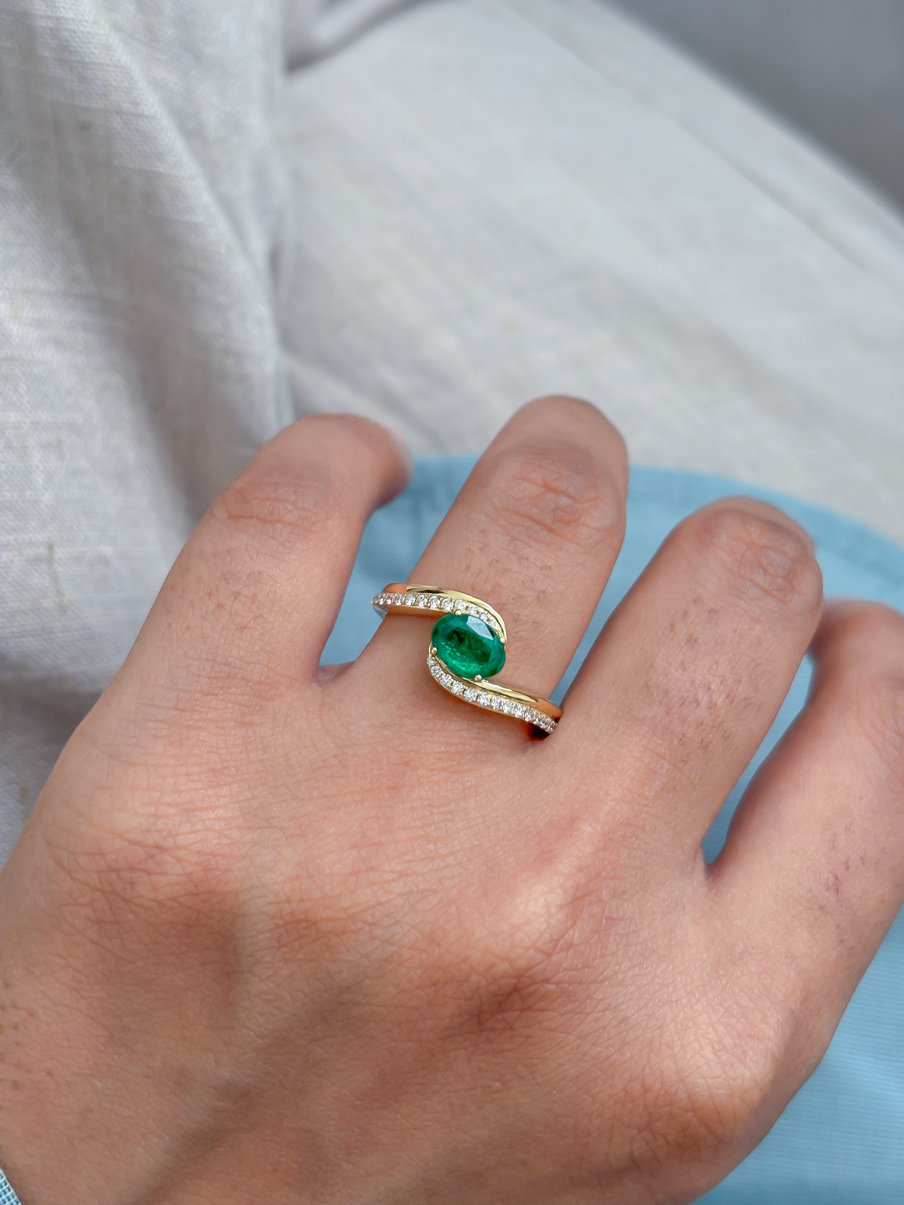JPRG-4899/11916 Emerald Diamond Ring | 18K
