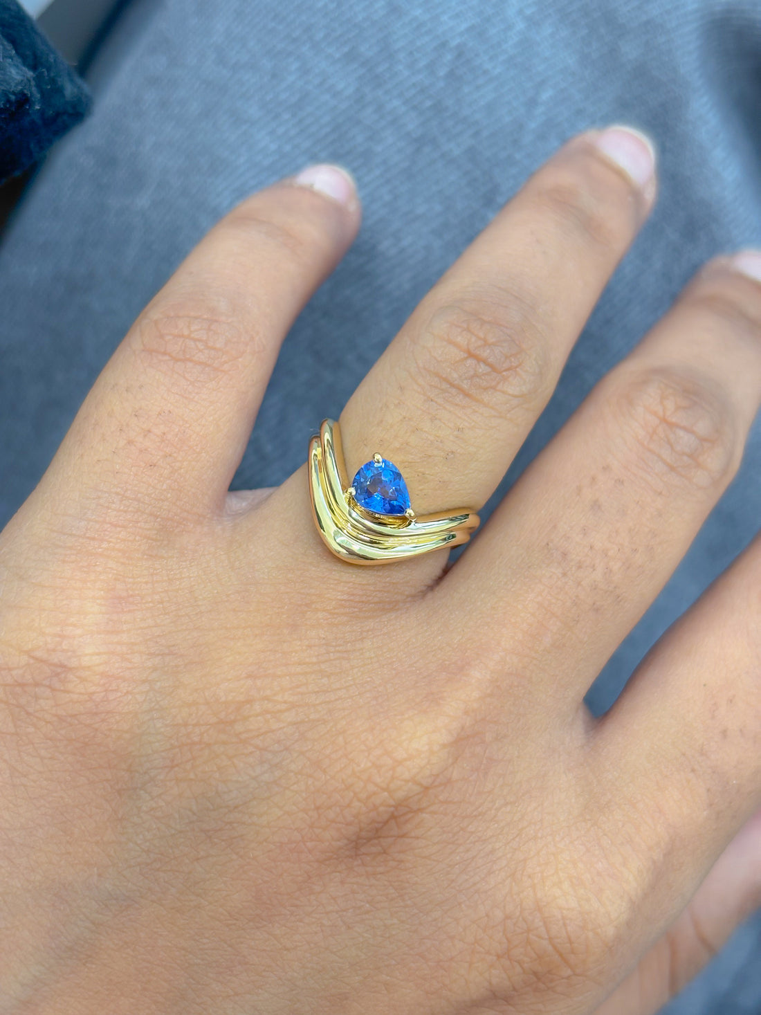 JPRG-5052/12173 Blue Sapphire Ring | 18K