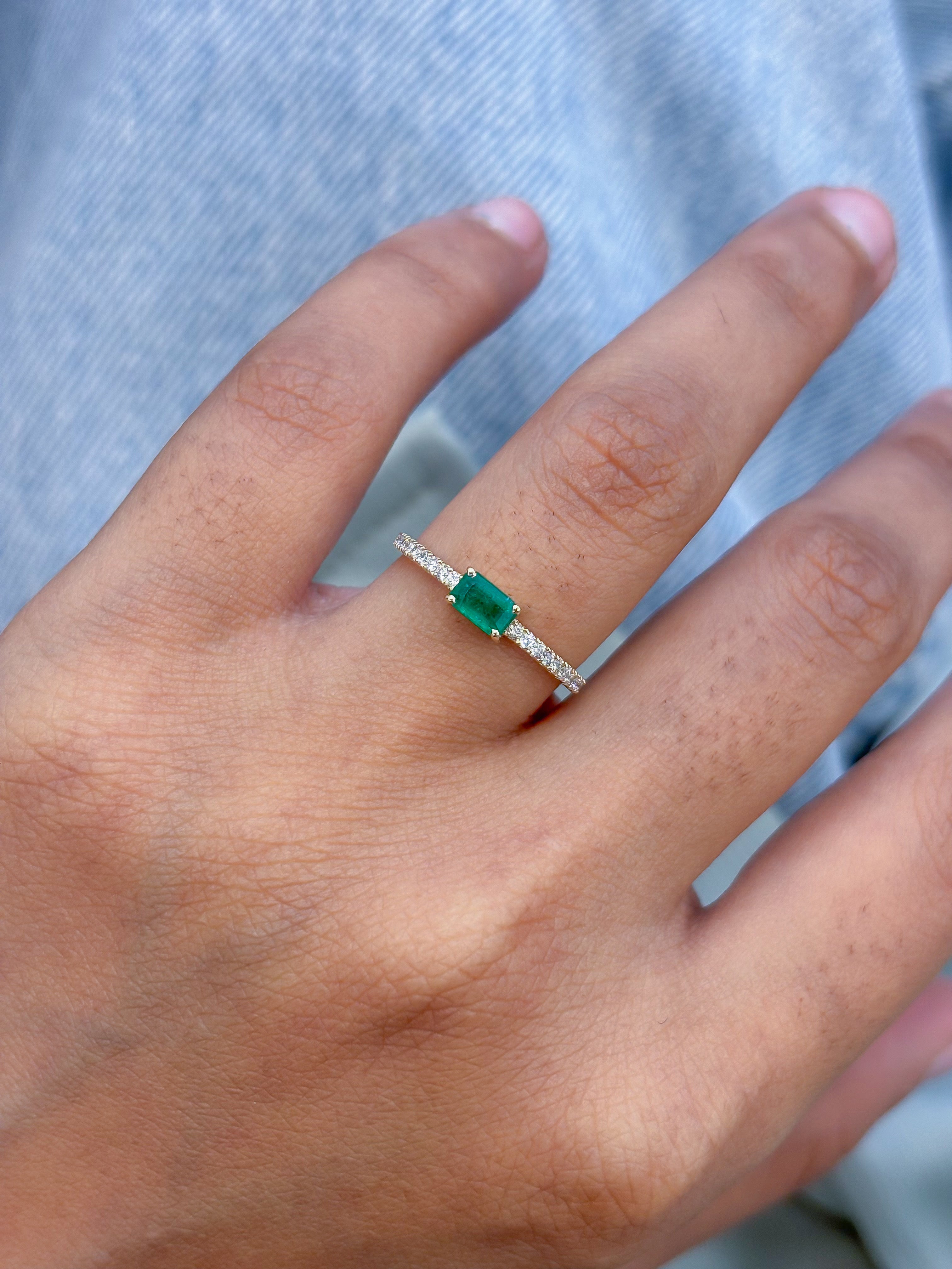 JPRG-5281/12580 Emerald Diamond Octagon Thin Ring | 14K
