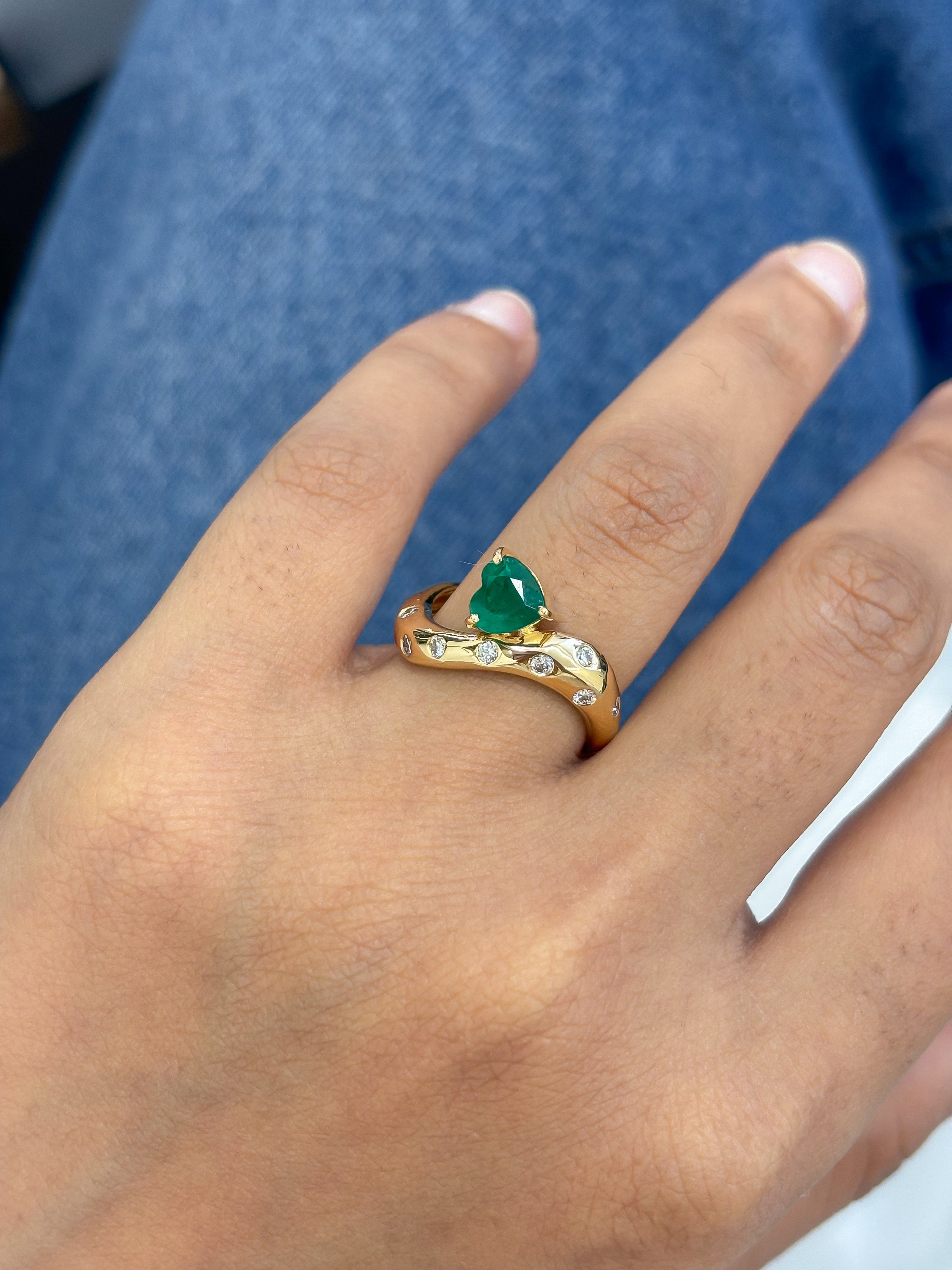 JPRG-5562/13208 Emerald Diamond Ring | 18K