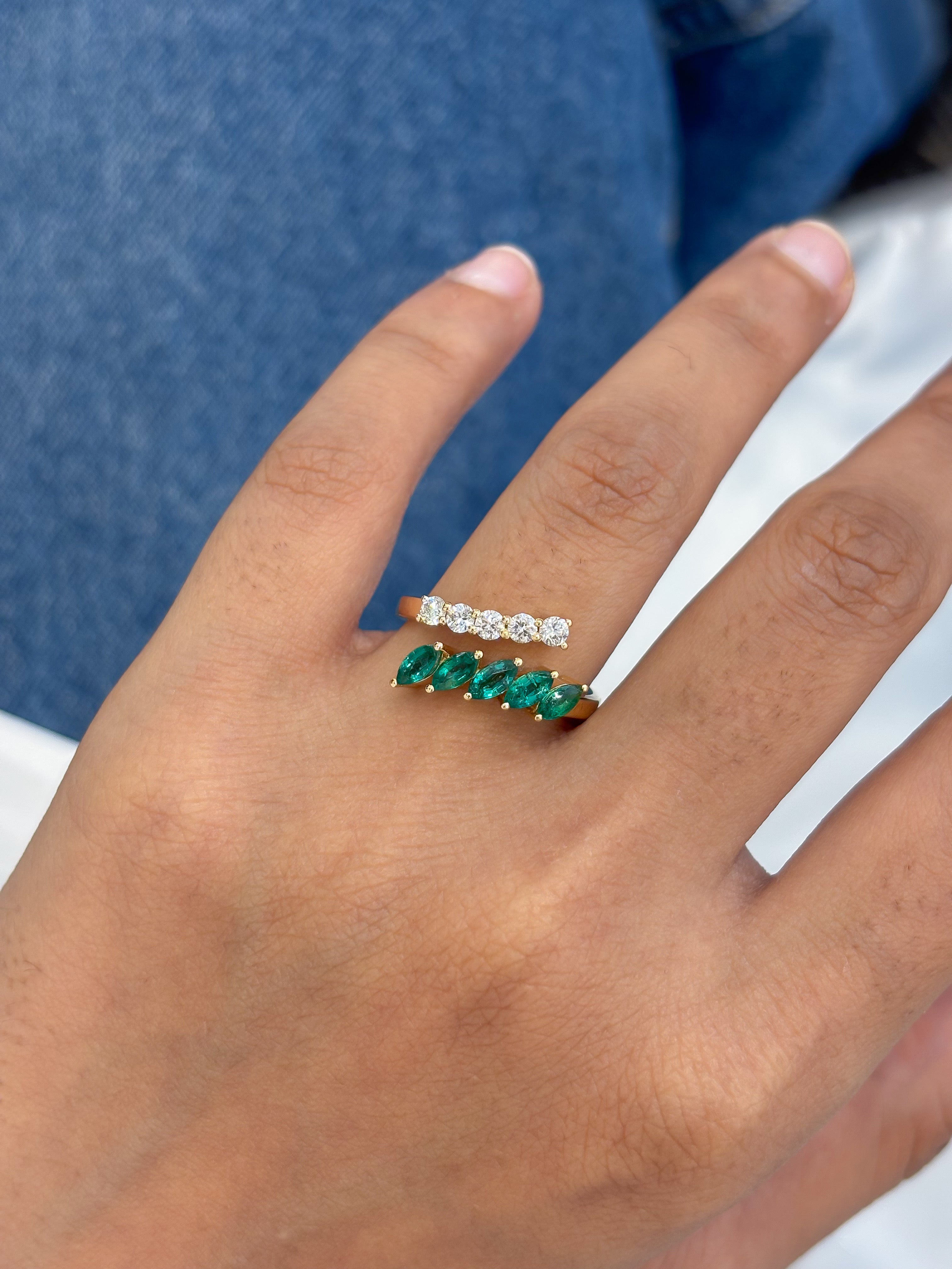 JPRG-5564/13210 Emerald Diamond Ring | 18K