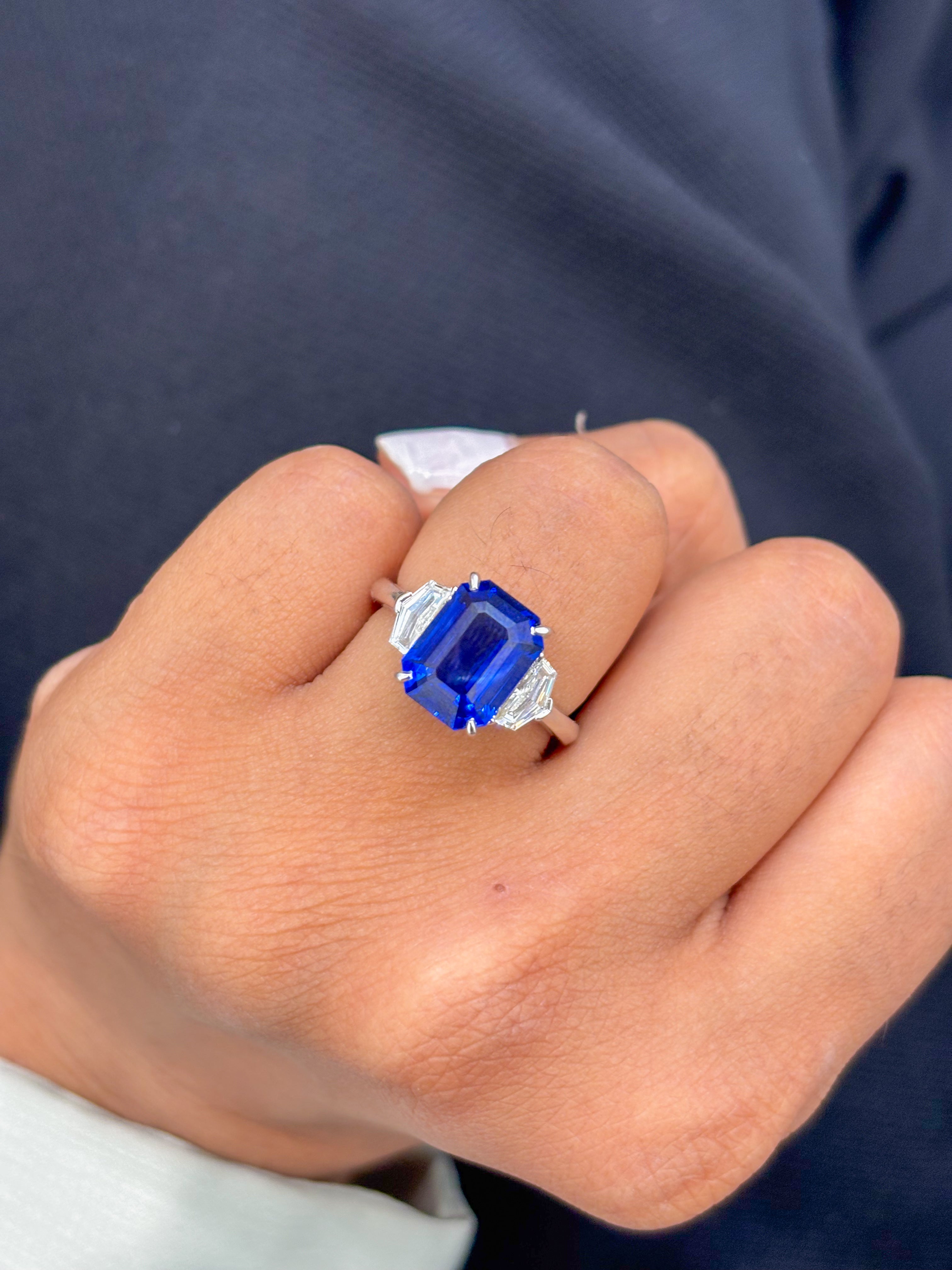JPRG-579/1380 Blue Sapphire Ring | 18K