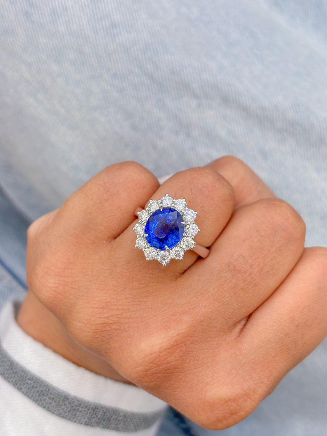 JPRG-669/1383 Blue Sapphire Ring | 18K