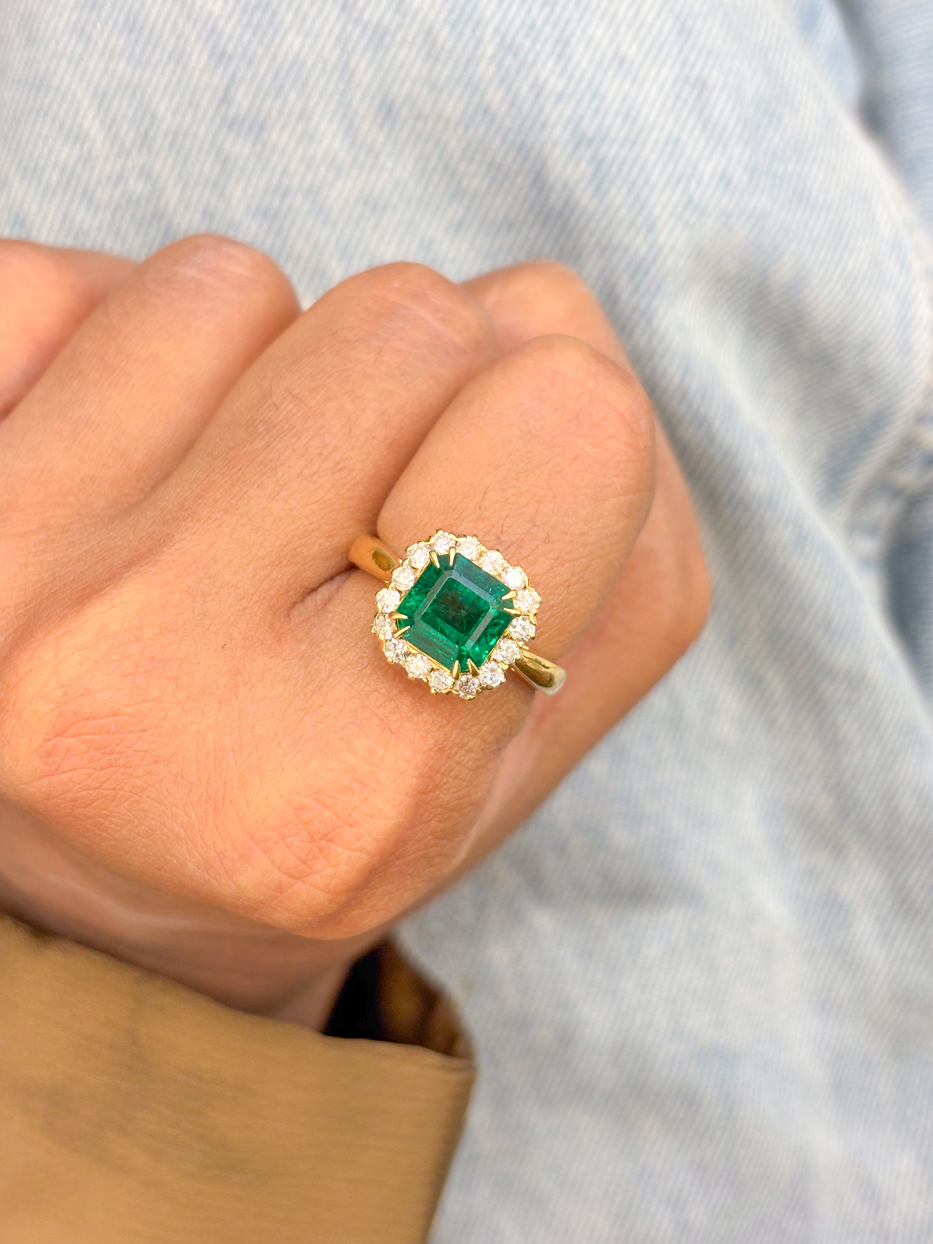 JPRG-685/1680 Emerald Ring | 18K