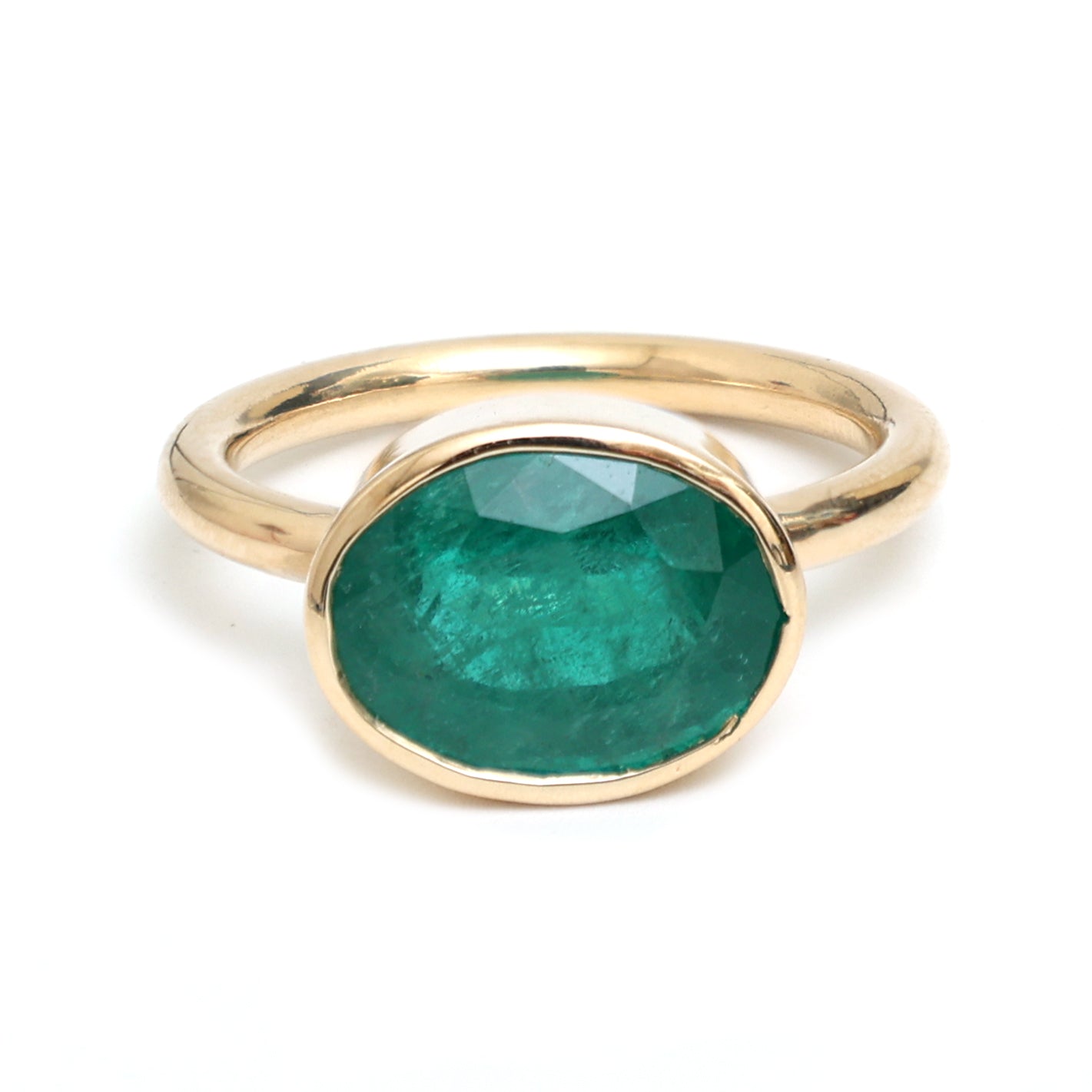 JPRG-909/2042 Emerald Oval Bezel Ring | 18K
